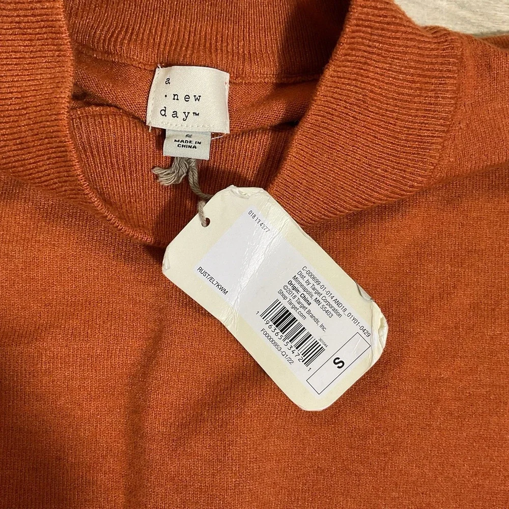 NWT Women's A New Day Long Sleeve Mock Neck Sweater Burnt Orange Rust Small S - Picture 3 of 6